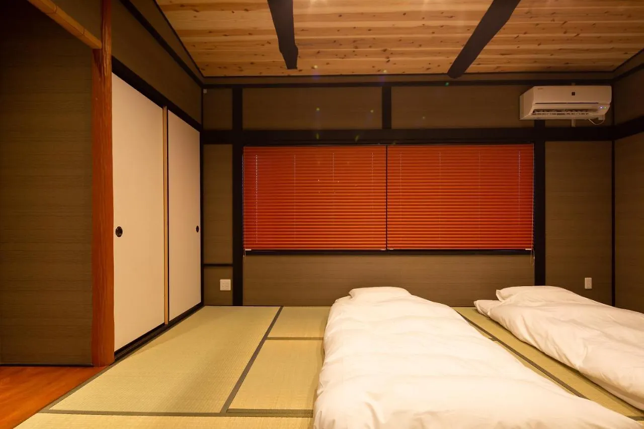 Kanade Fushimiinaribettei Kyoto 0*,